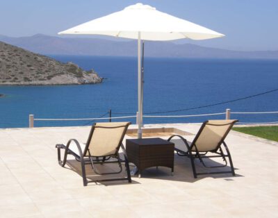 Villa Tholos